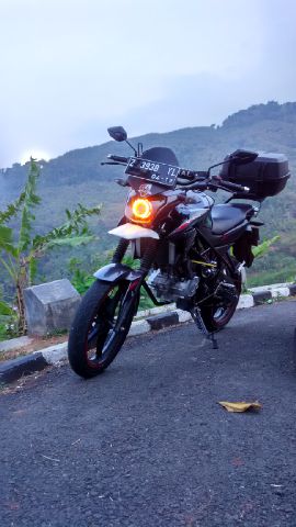  Modifikasi  Vixion  Jadi R15 Deepavalir