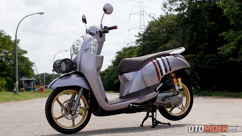 4 Modifikasi Honda Scoopy  Keren Minimalis